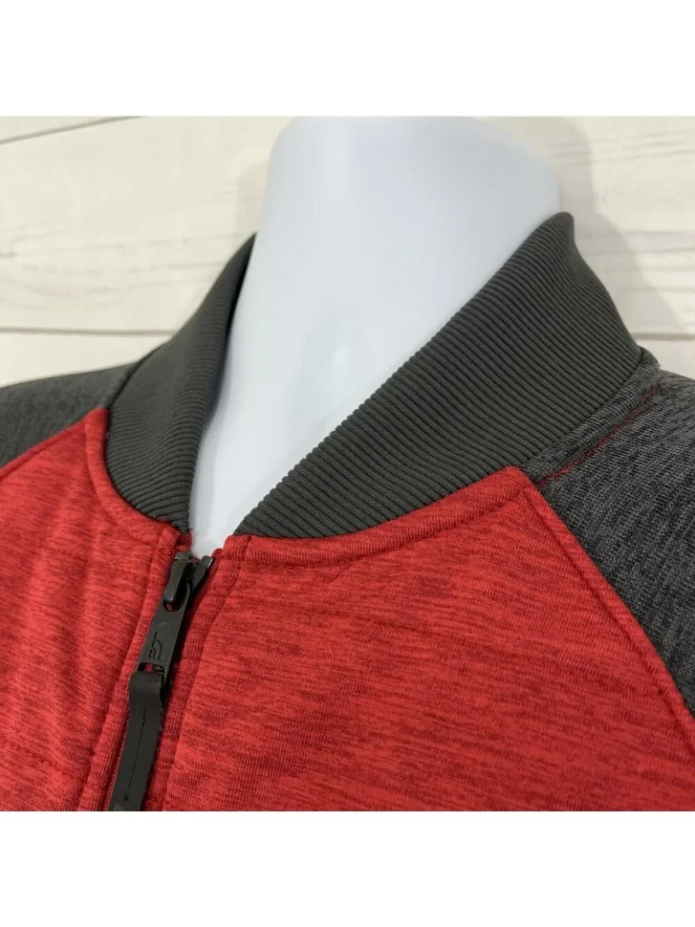 The North Face Mens Red Gray Full Zip Quilted Pockets Jacket